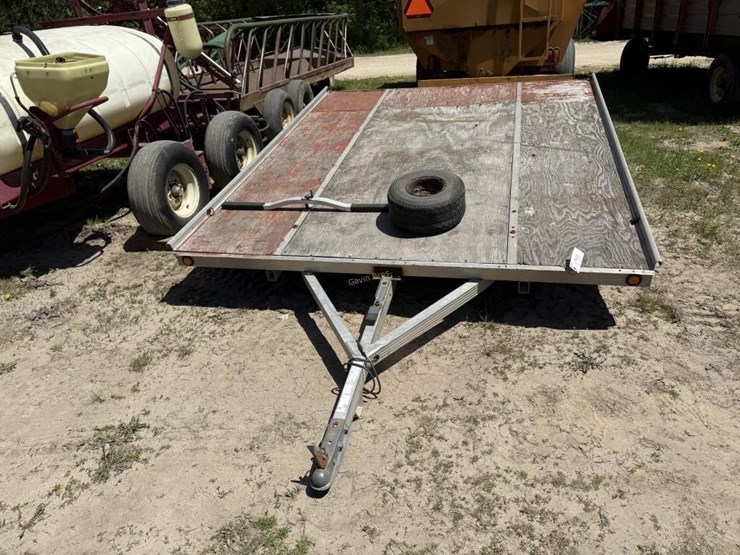 100"-x-10'-sled-bed-snowmobile-trailer-image-2