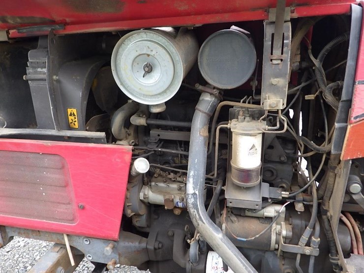 massey-ferguson-398-image-10