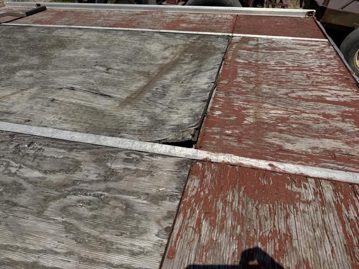 100"-x-10'-sled-bed-snowmobile-trailer-image-5