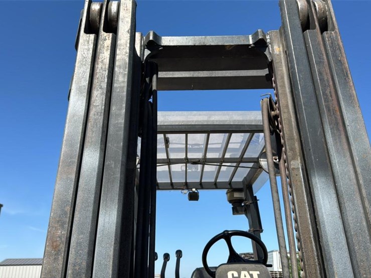 caterpillar-dp40-image-14