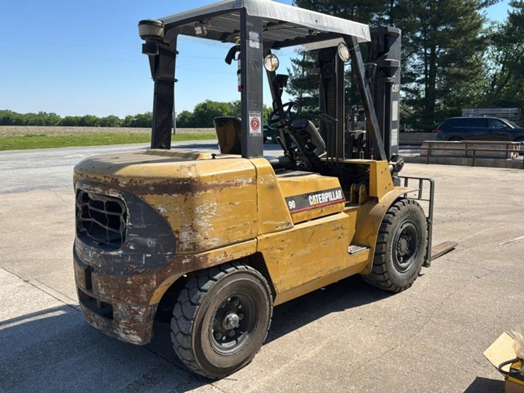 caterpillar-dp40-image-5