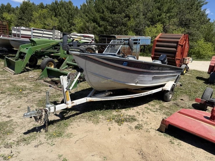 1990-sylvan-pro-fisherman-16'-boat-image-2