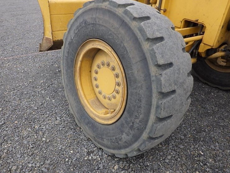 2016-deere-772gp-image-54