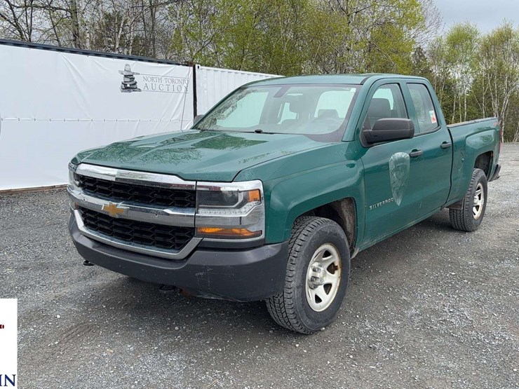 2018-chevrolet-silverado-1500-image-1