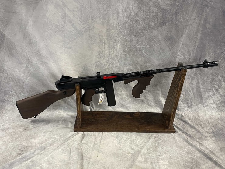 #10331-•-thompson-1927-a1-tommy-gun-deluxe-45-auto-semi-auto-rifle,-sn:-kpc0928-image-3