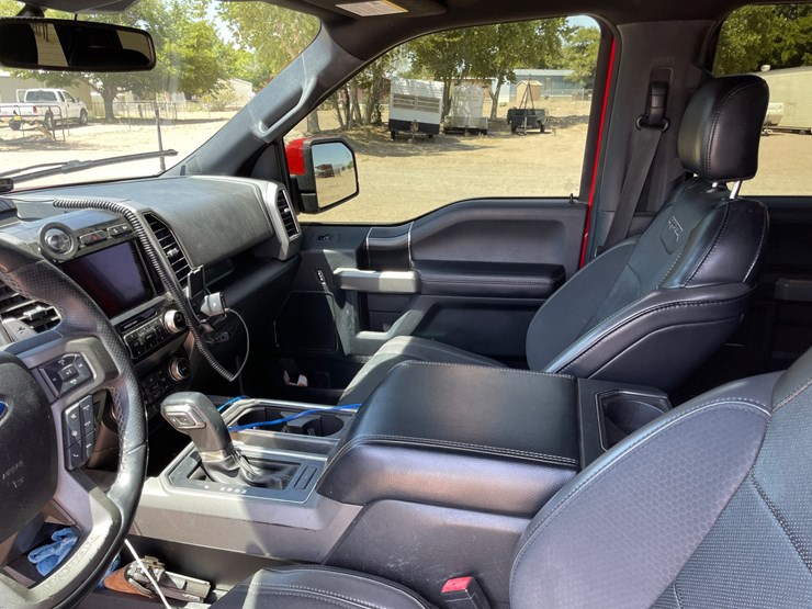 2019-ford-f150-image-38