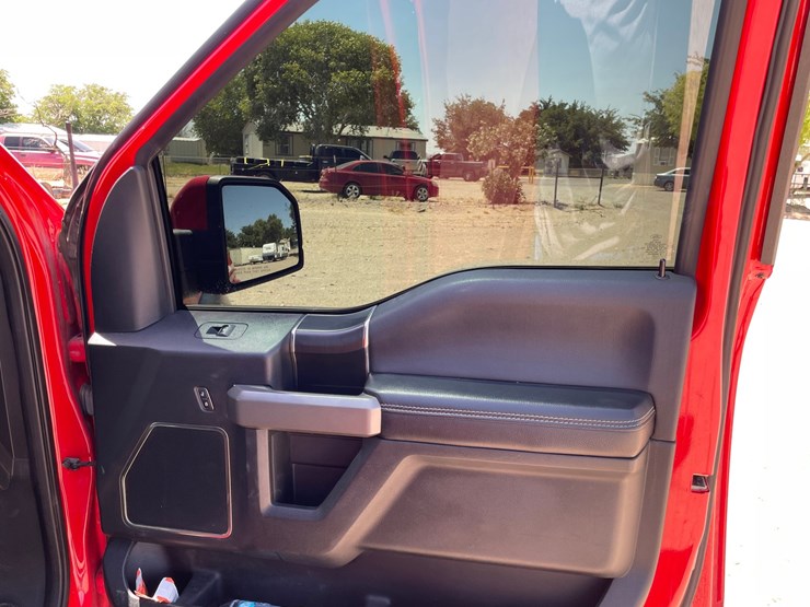 2019-ford-f150-image-60