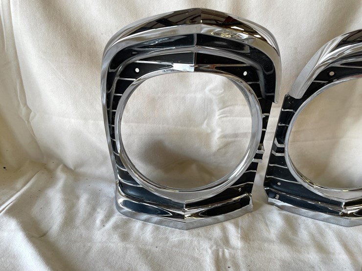 #5357-•-1967-chevrolet-nova-headlight-bezels,-lights-included-(las-cruces,-nm)-image-2