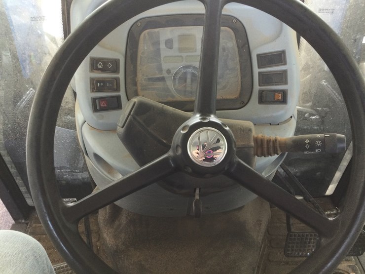 new-holland-t4020-image-12