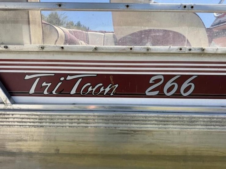 1991-jc-tri-toon-266-pontoon-boat---26'-image-10