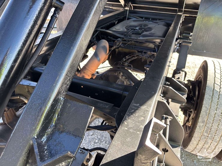 2019-ram-4500-4x4-mason-dump-truck-image-15