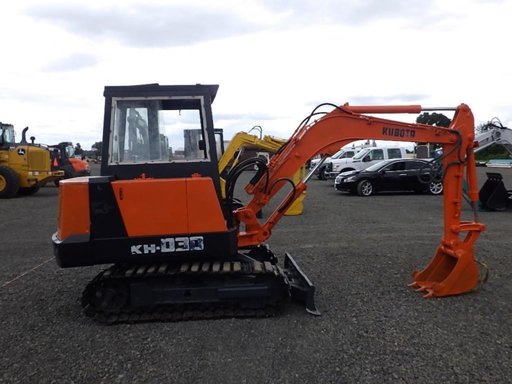 kubota-kh030-image-3
