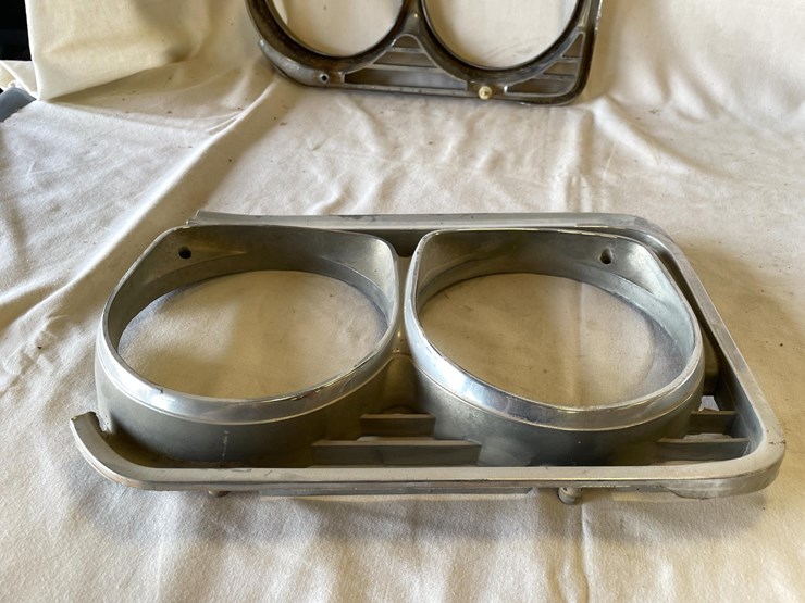 #5389-•-buick-skylark-gs-headlight-bezels-(las-cruces,-nm)-image-10