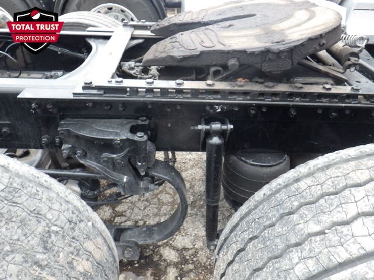 2023-kenworth-t680-image-5