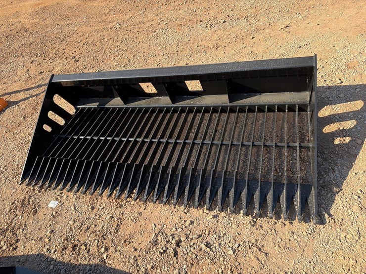 unused-wolverine-84"-skid-steer-sieve-shovel-image-1