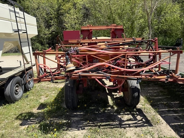 vicon-500gal-sprayer-w/40'-booms-image-4