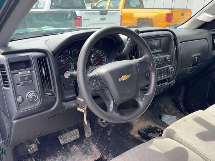 2017-chevrolet-silverado-1500-image-16