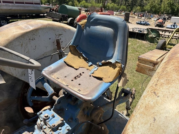ford-4000-image-13
