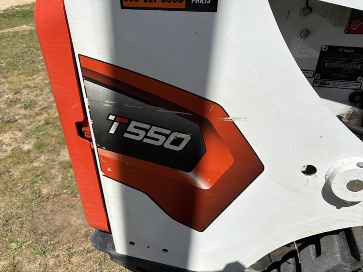 2022-bobcat-t550-image-7