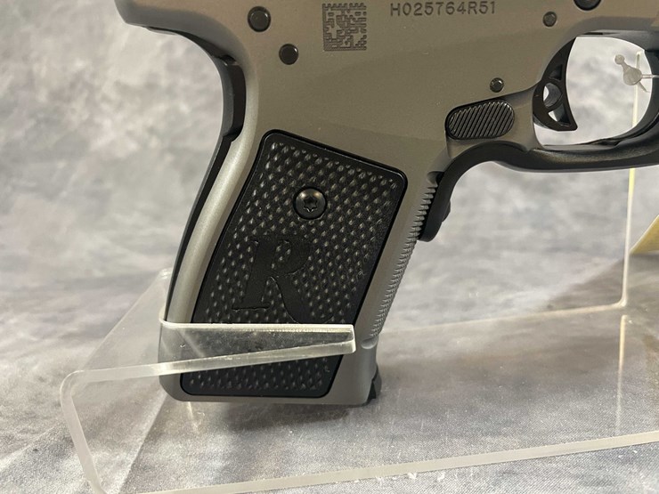 #10297-•-remington-r51-9mm-luger-pistol,-sn:-h025764r51-image-5