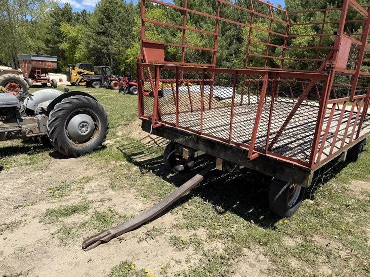 k-&-k-16'-hay-wagon-image-3