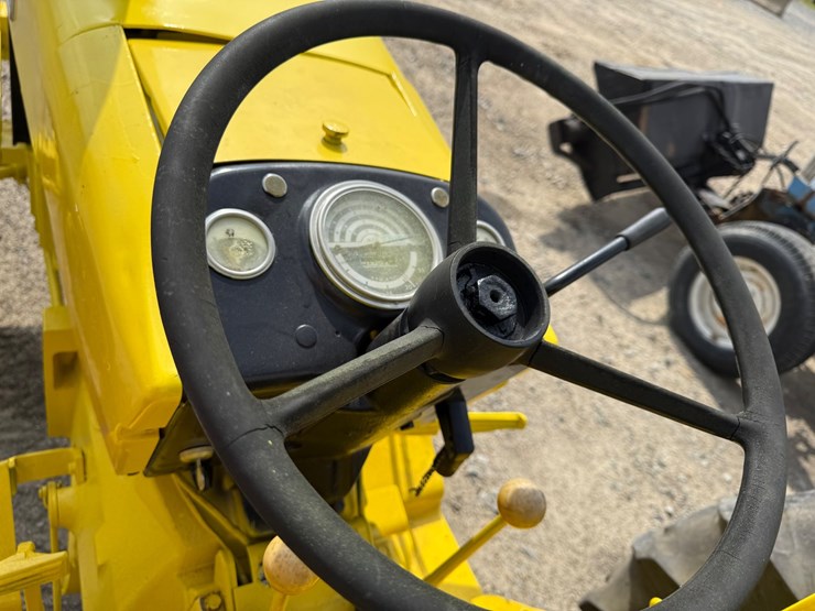 john-deere-301-image-25