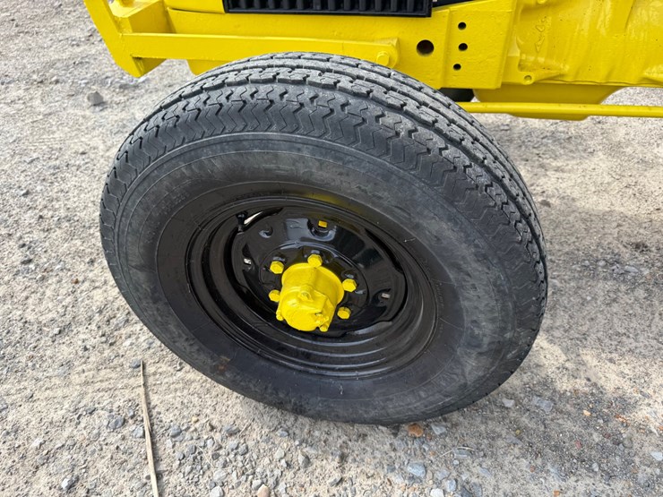 john-deere-301-image-13