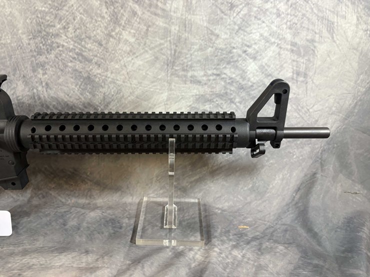 #10340-•-mossberg-715-tactical-22-lr-semi-auto-rifle,-sn:-elg3434270-image-3