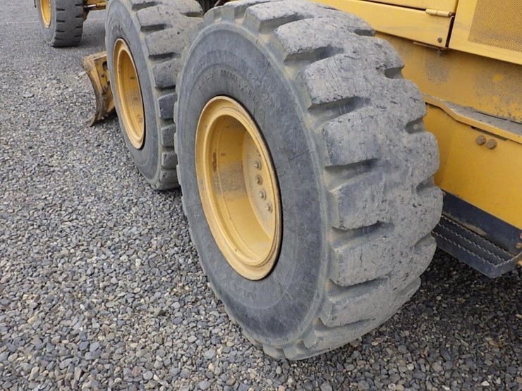 2016-deere-772gp-image-52