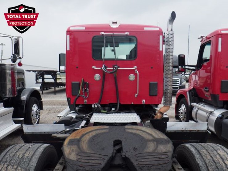 2023-kenworth-t680-image-11