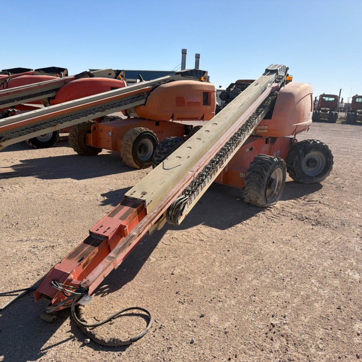 2005 JLG 600S
