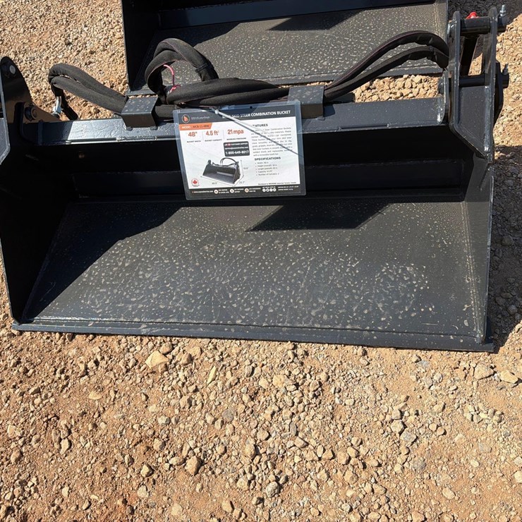 UNUSED WOLVERINE 48" MINI SKID STEER COMBINATION BUCKET