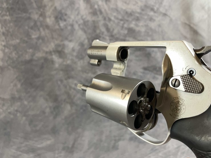 #10300-•-smith-&-wesson-model-637-38-spl-revolver,-sn:-cvp9964-image-17