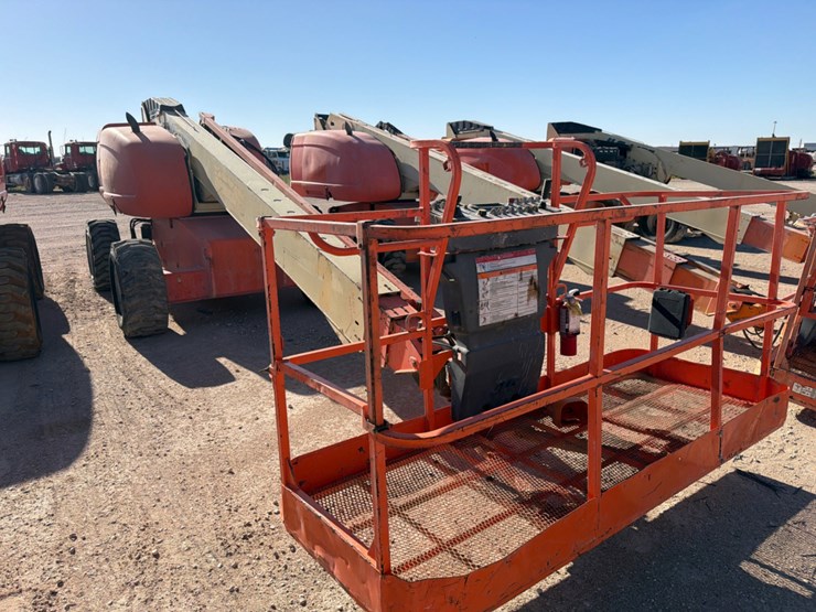 jlg-600s-image-2