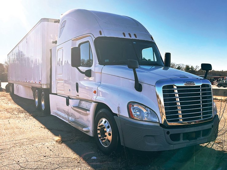2015-freightliner-cascadia-125-evolution-image-1