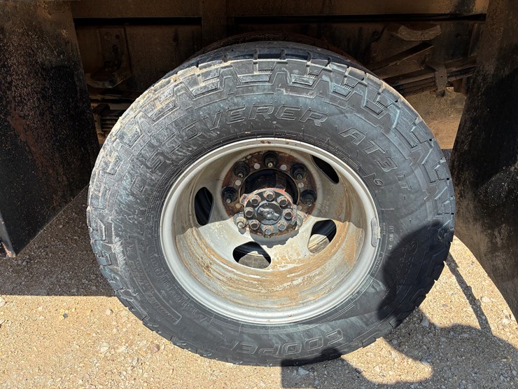 2013-chevrolet-silverado-3500-image-12