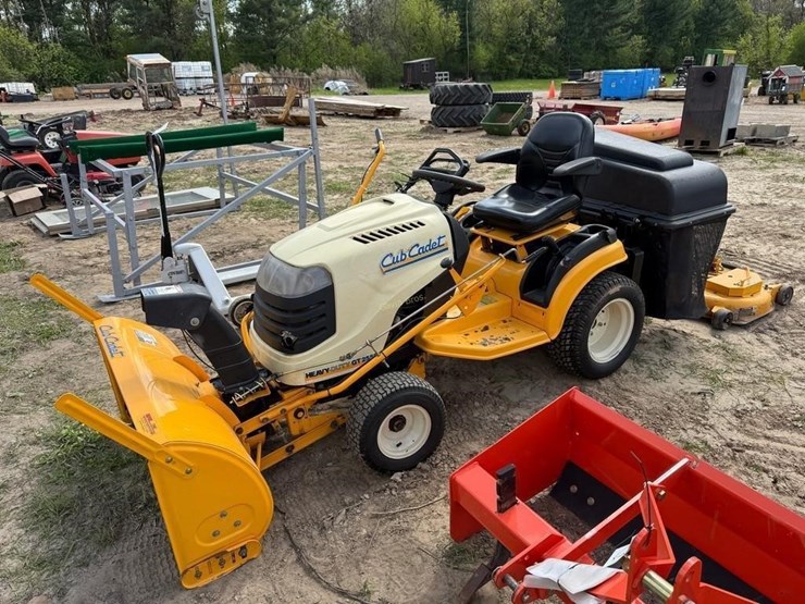 cub-cadet-gt2550-image-1