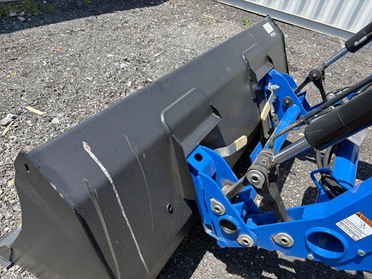 new-holland-workmaster-120-image-8