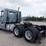 2020-volvo-vnl300-image-15