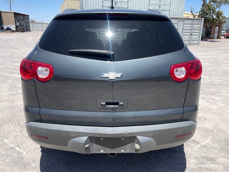 2011-chevrolet-traverse-image-31