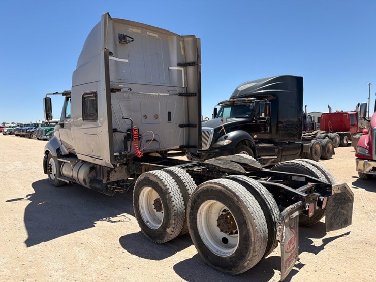 2012-international-prostar-image-8