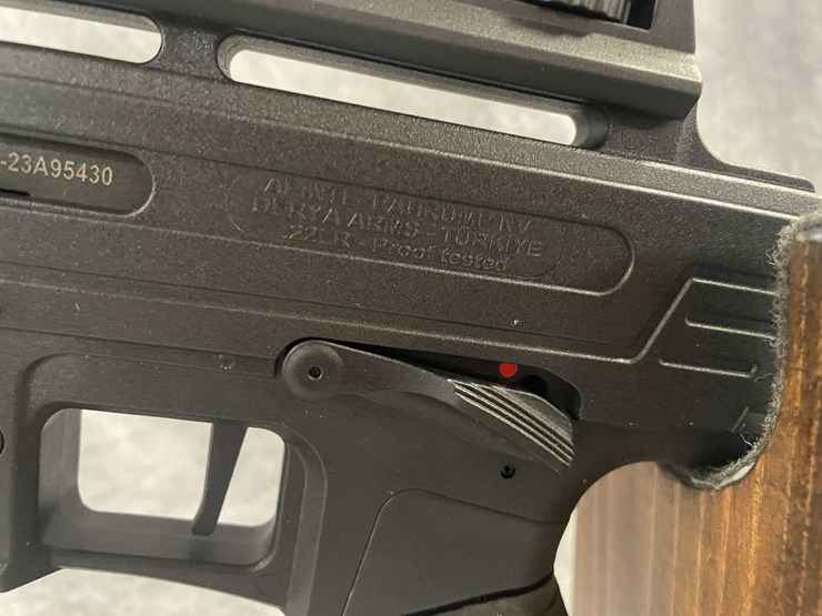 #10335-•-rock-island-arms-tm-22-tactical-22-lr-semi-auto-rifle,-sn:-tg970-23a95430-image-16