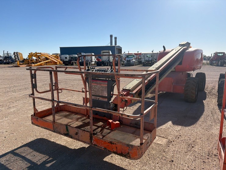 jlg-600s-image-1
