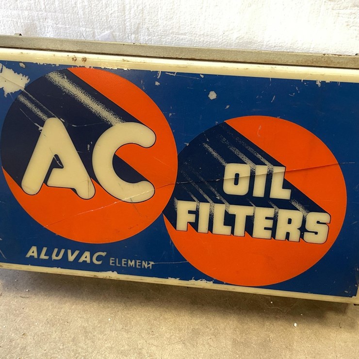 #5399 • Vintage AC Delco Oil Filters Light (Las Cruces, NM)