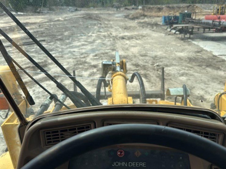 2001-john-deere-444h-image-51