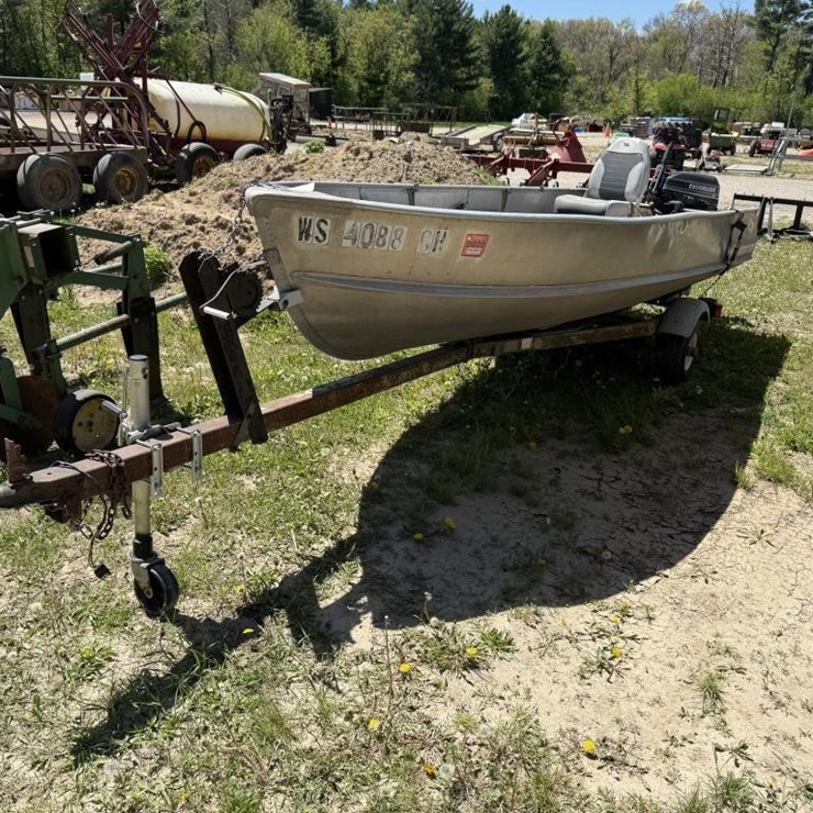 13.5' Aluminum Fishing Boat