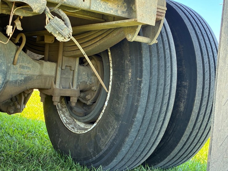 2012-kenworth-t370-image-8