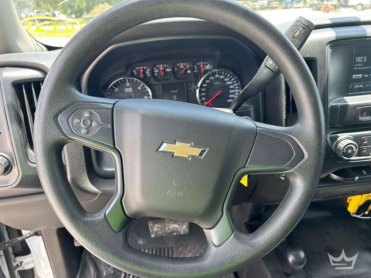 2019-chevrolet-silverado-1500-image-13