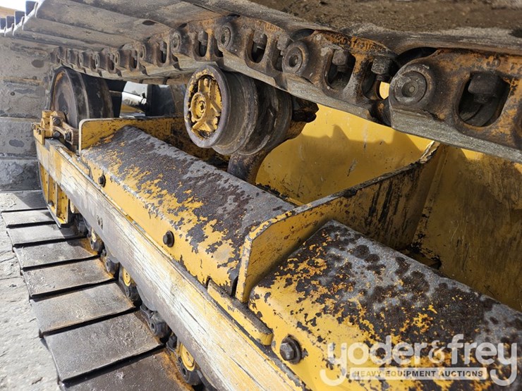 deere-450k-lgp-image-22