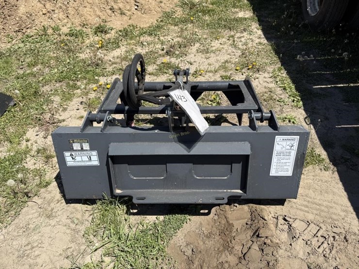 wolverine-mini-skidsteer-grapple-bucket-image-4